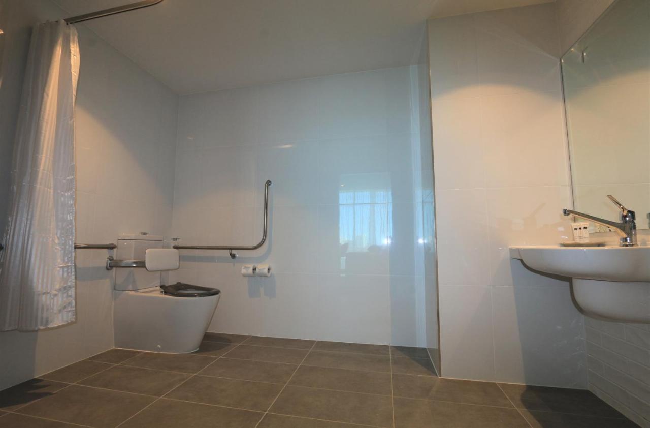 Rydges Gold Coast Airport Hotel Bagian luar foto